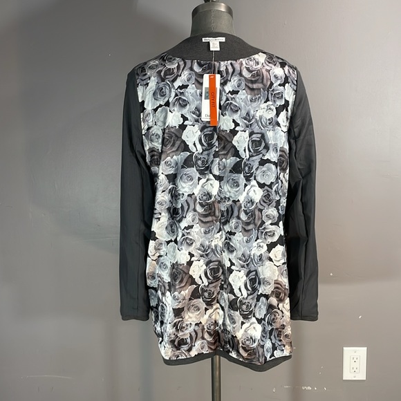 Dalia size large grey blazer NWT classic capsule piece great for workwear - Picture 14 of 17